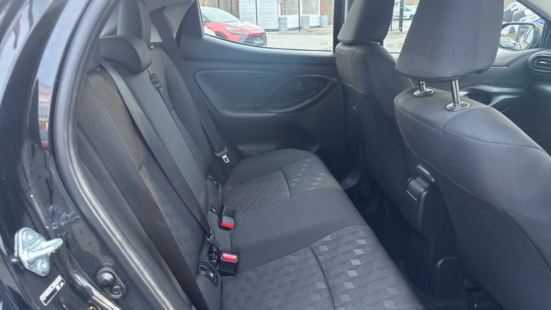 Toyota Yaris 1.5 Hybrid Icon 5dr CVT Hybrid Hatchback